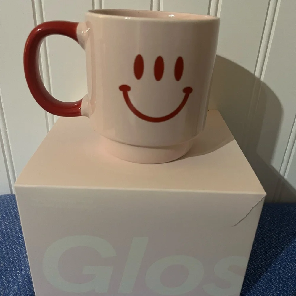 Glossier Collection with Collectible Mug